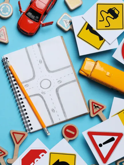 Panneaux du code de la route et carnet de révision